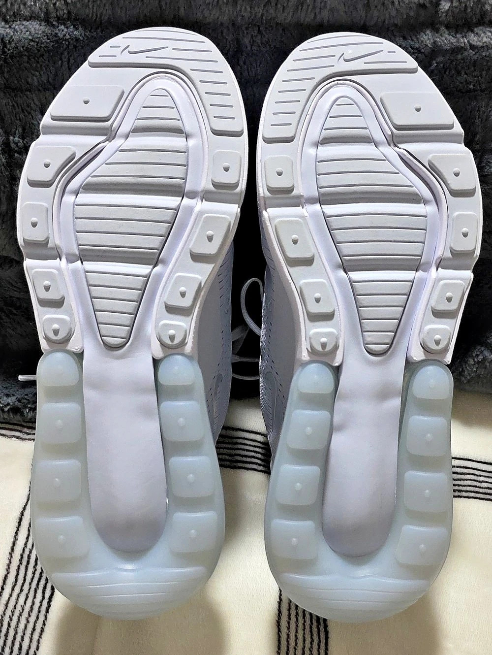 Nike Air Max 270 Grey/Blue Sneakers Brand New No Box - Picture 4 of 8